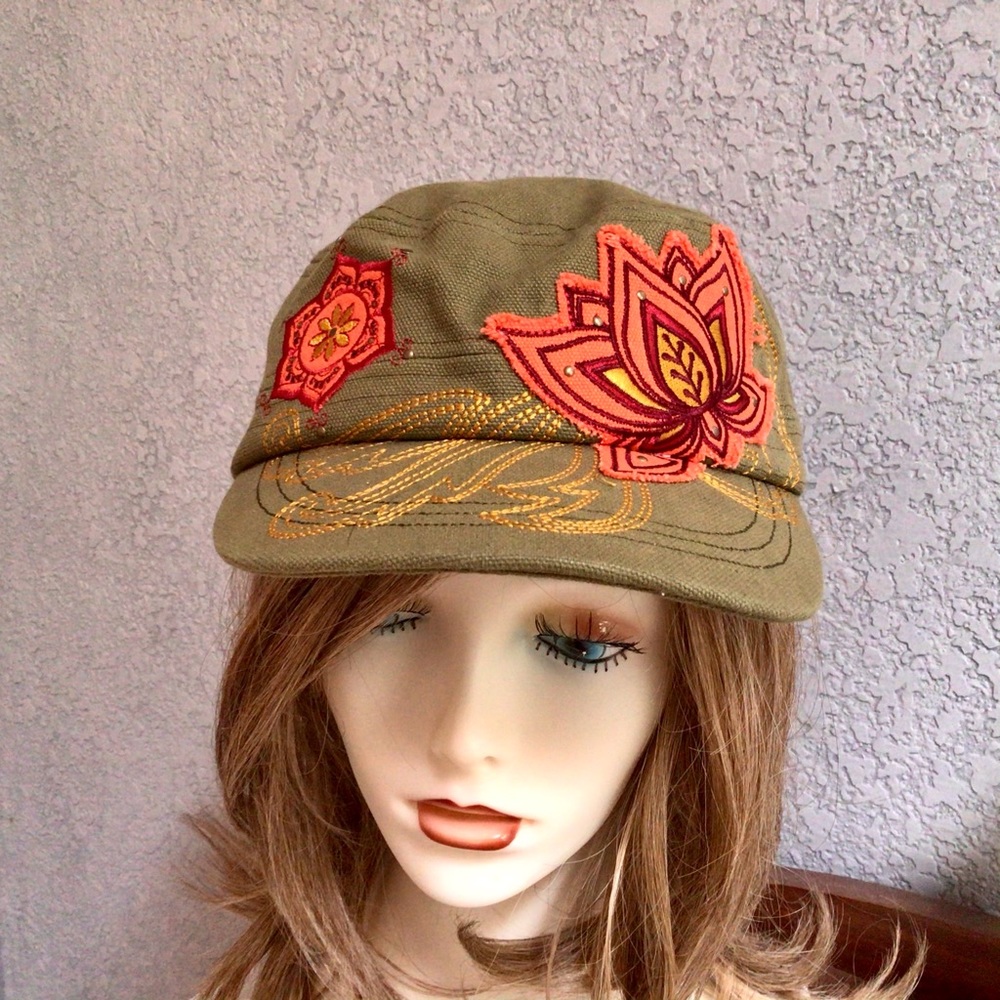 “FIND YOUR OWN BLISS” Cotton Hat - Picture 2 of 9